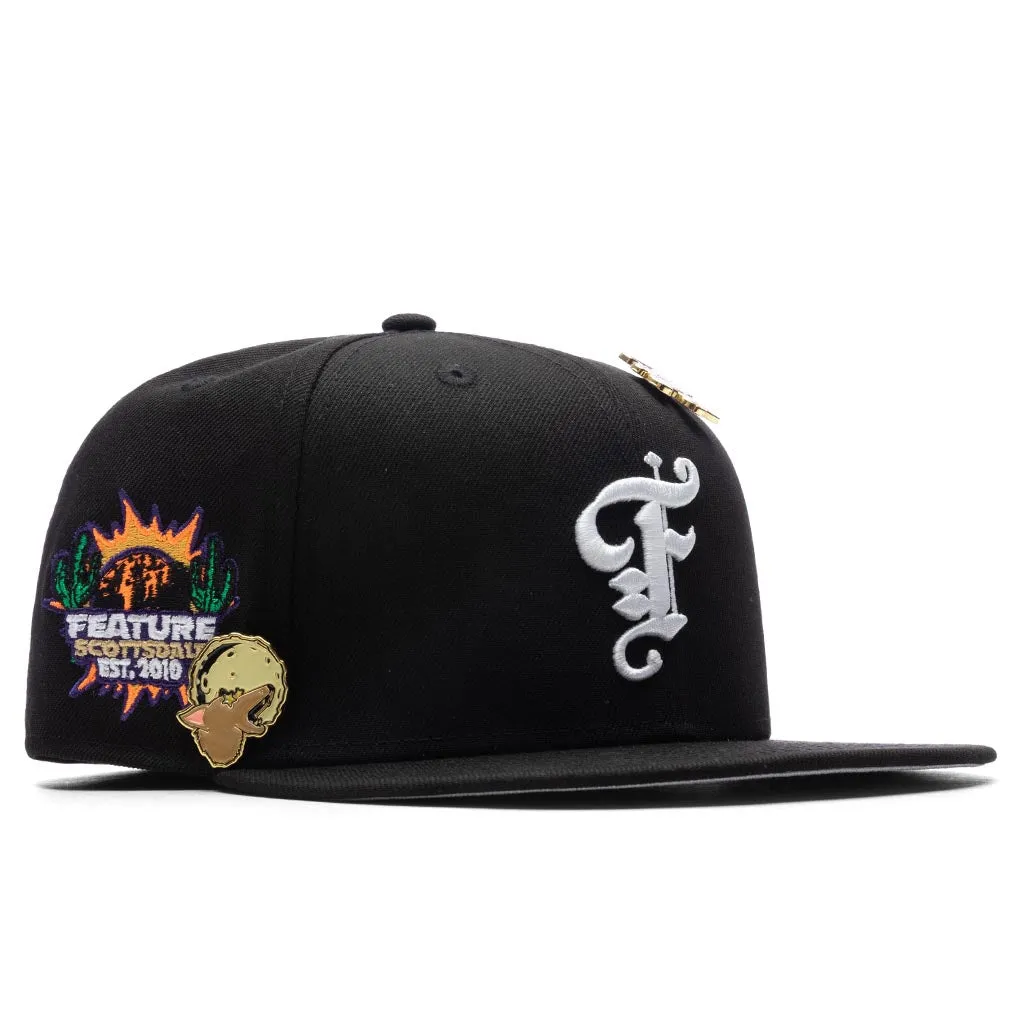 Feature x New Era Old English Scottsdale Fitted - Black/Snow Grey