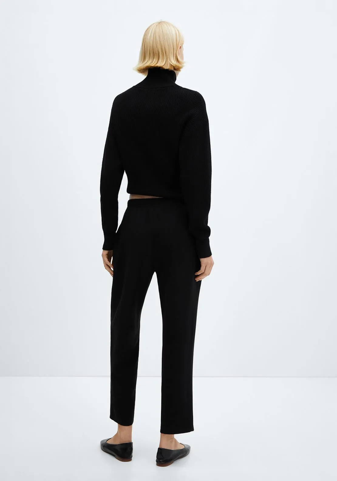 Flowy straight-fit trousers