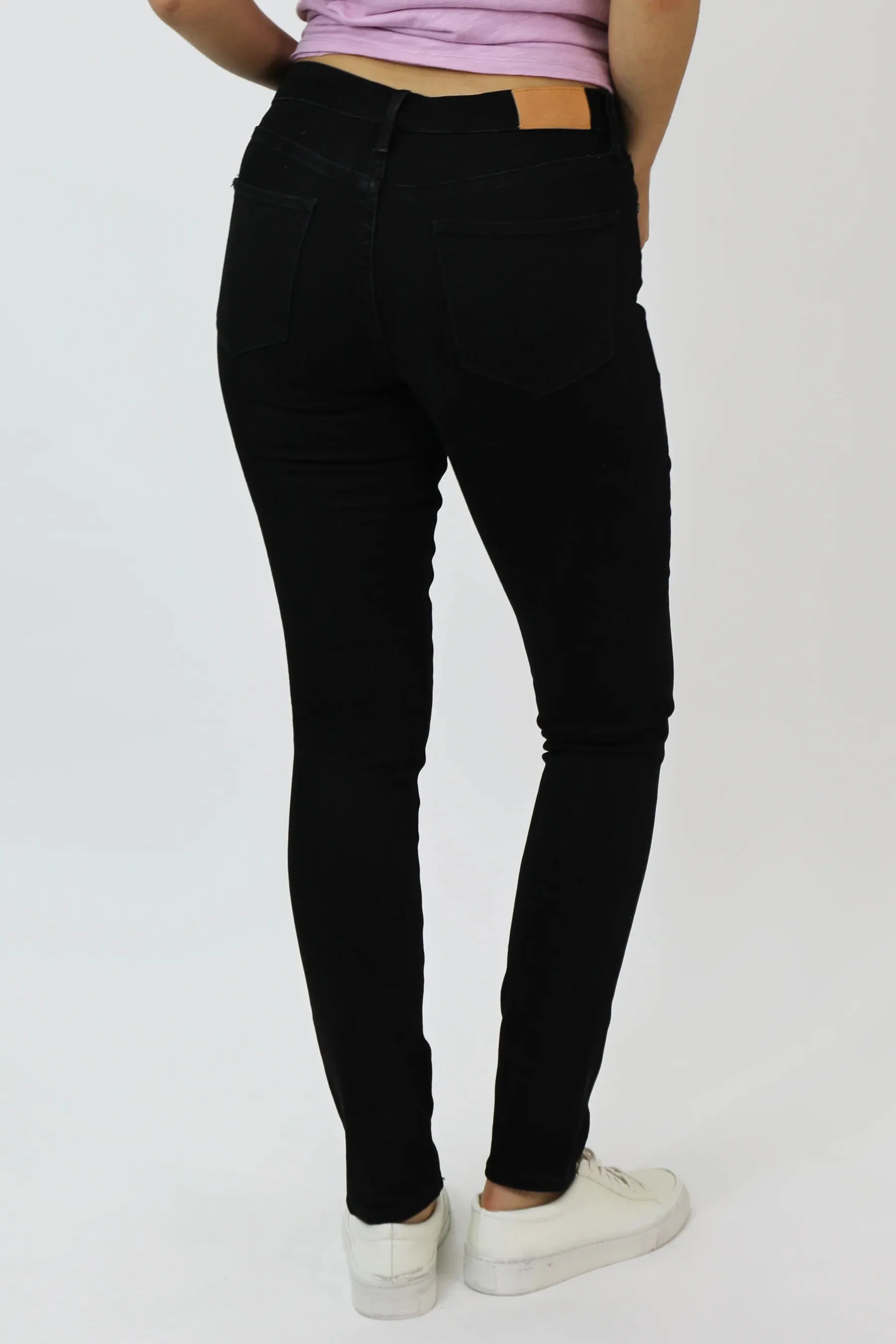 Gisele High Rise Skinny Jeans Black Arrow