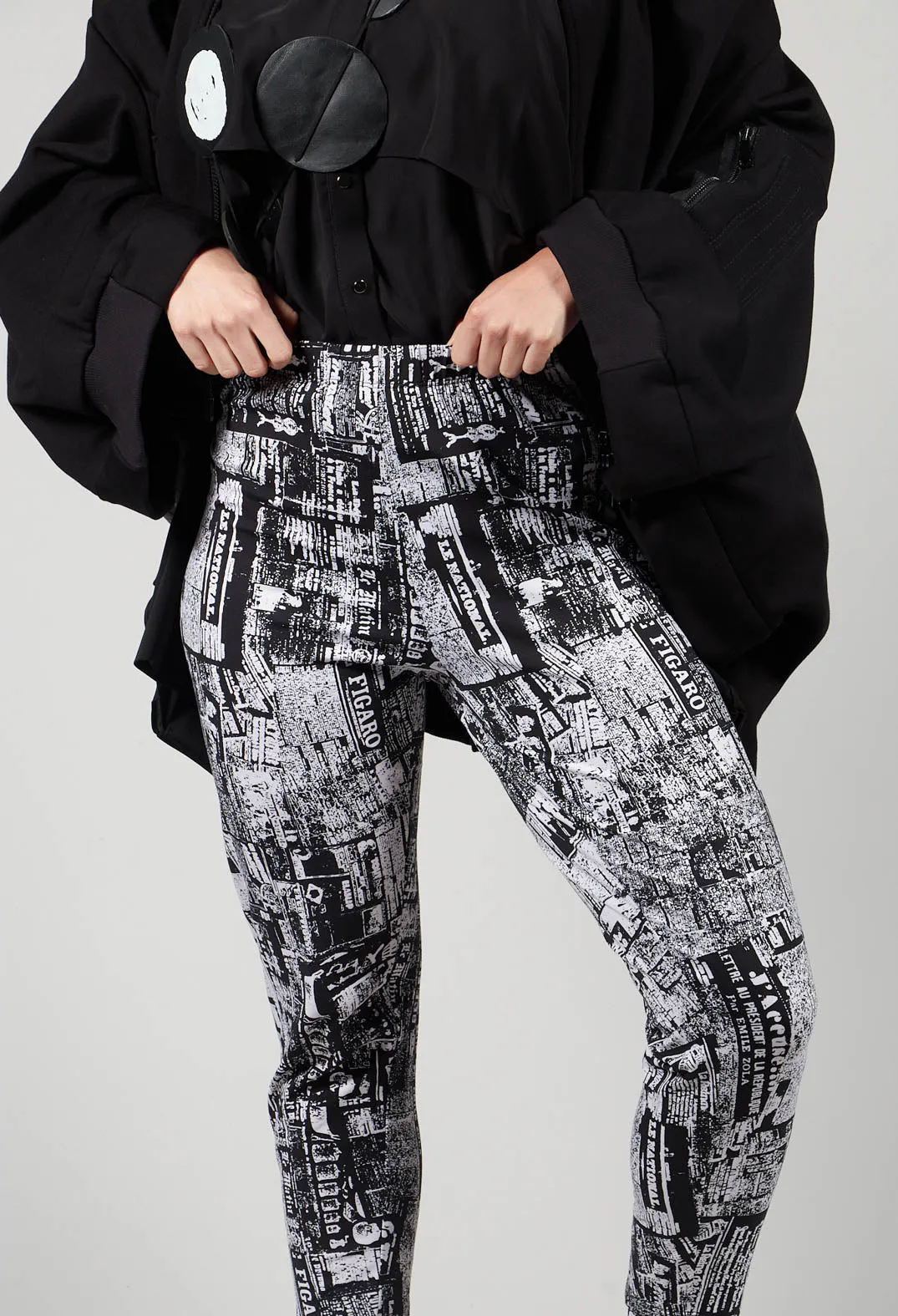 Newspaper Print Leggings in Black