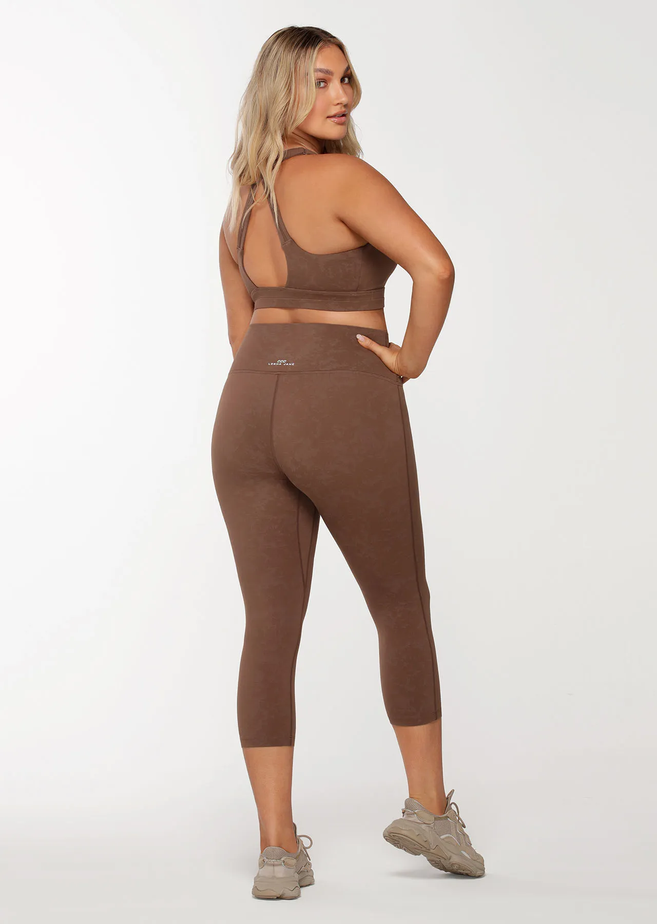 Smooth Touch 7/8 Leggings | Brown | Tights and Leggings | Lorna Jane New Zealand