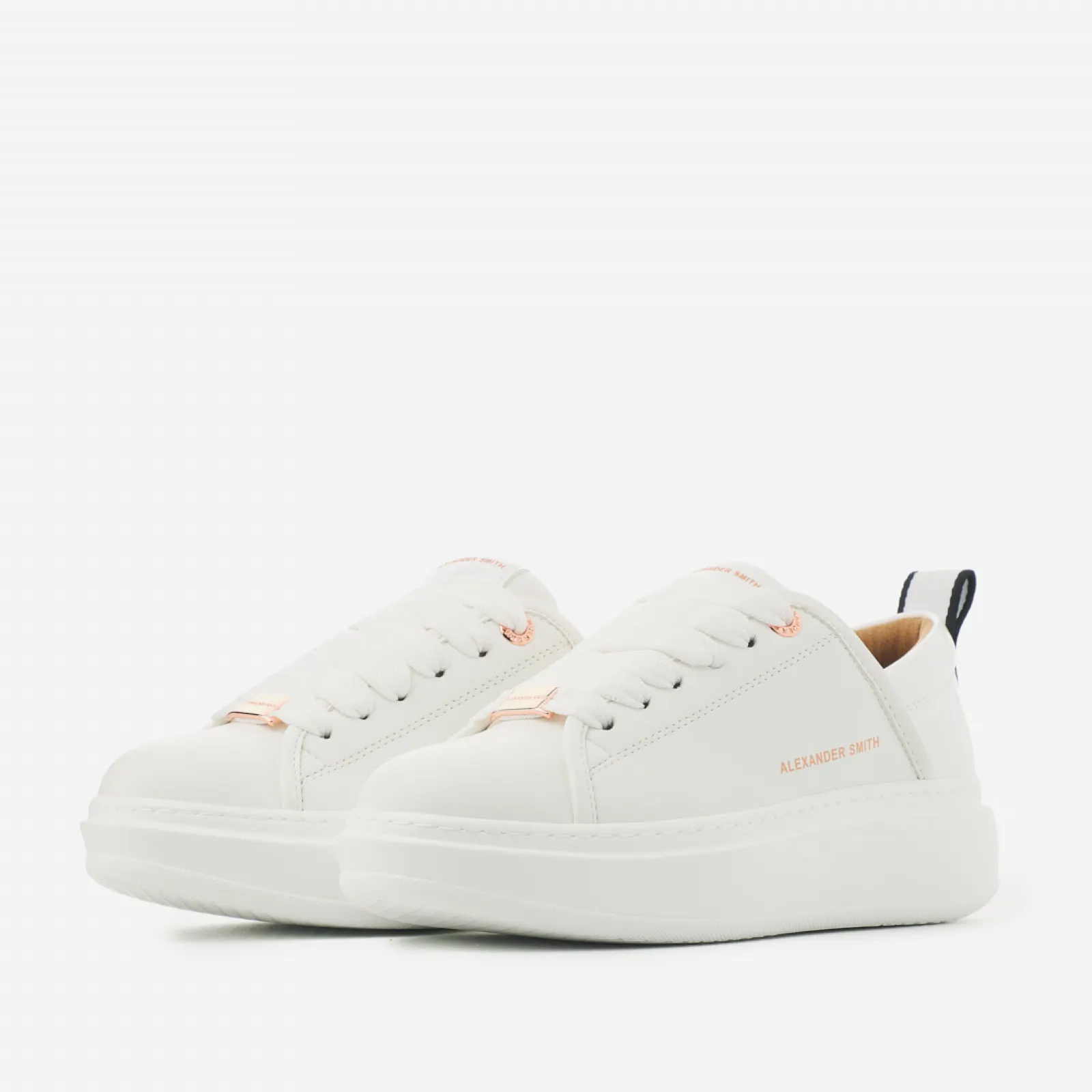 Sneaker Eco-Wembley bianca con sperone in naplack bianco