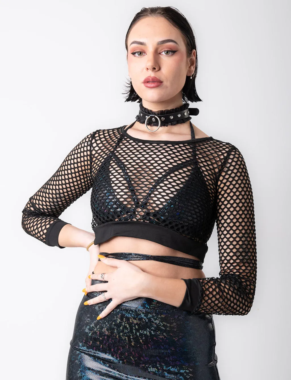 TIE ME FISHNET TOP